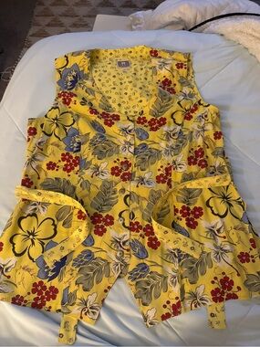 Yellow Floral Button Vest- Desert West